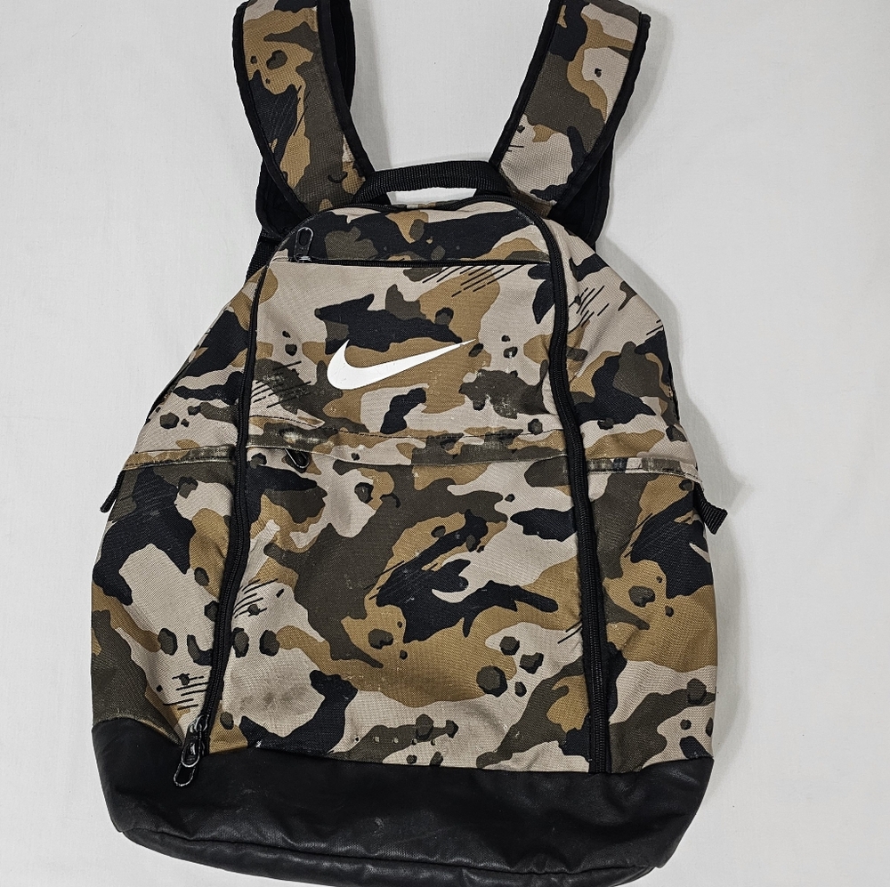 Nike BA5883 Camo Print Backpack – Tan Black White – Durable 100% Polyester
